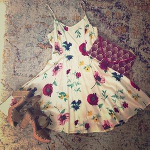 Old Navy Floral Dress/ Size Medium